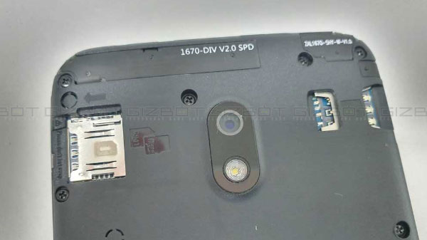 Cameras: 13MP Rear Snapper Captures Decent Images