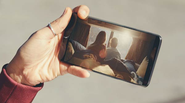 Viewing The Videos In Full Screen