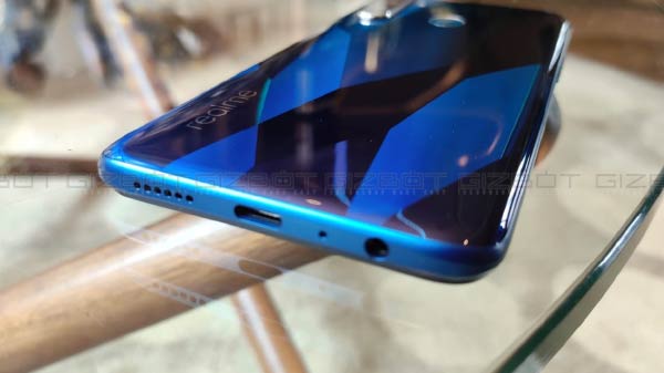 Realme 5 Pro Vs Realme 5: Hardware And Software