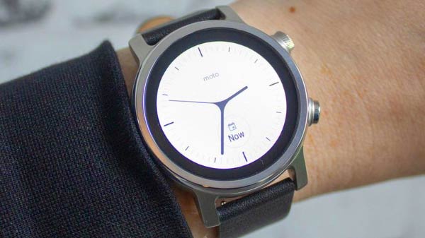 Moto 360 Smartwatch Makes Comeback