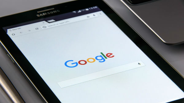 Google Search Manipulates Results: Report Google Search Manipulates Results: Report
