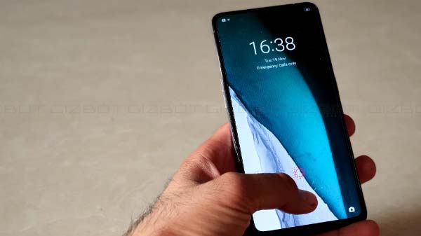 Snappy In-screen Fingerprint Scanner And Extremely Fast Face Unlock