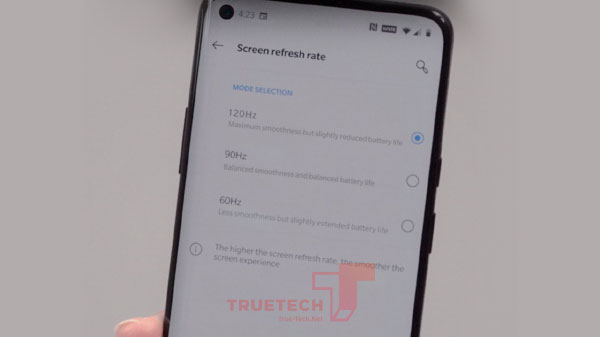 OnePlus 8 Pro Hands-On Image Suggests Switchable 120Hz Display Setting
