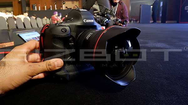 Promises To Be Fastest DSLR With 20fps with Servo AF