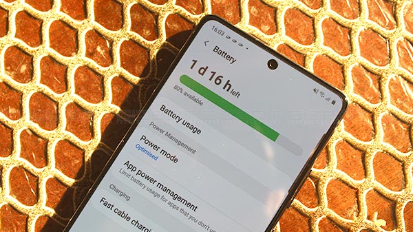 Battery Life: 4,500mAh Battery Can Last A Day With Moderate Usage