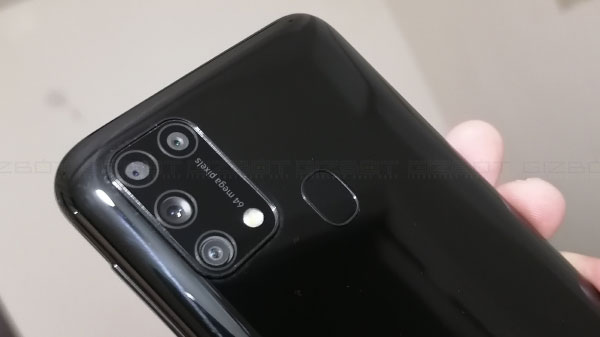 Attracts Fingerprints And Smudges