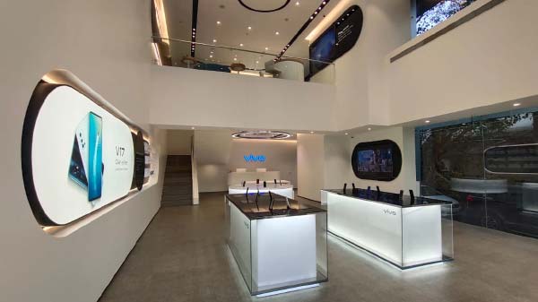 Vivo Mumbai Store: Details