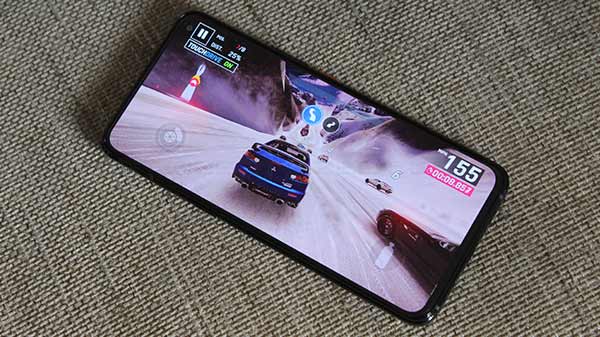 Dated 60Hz Refresh Rate But 180Hz Touch Response