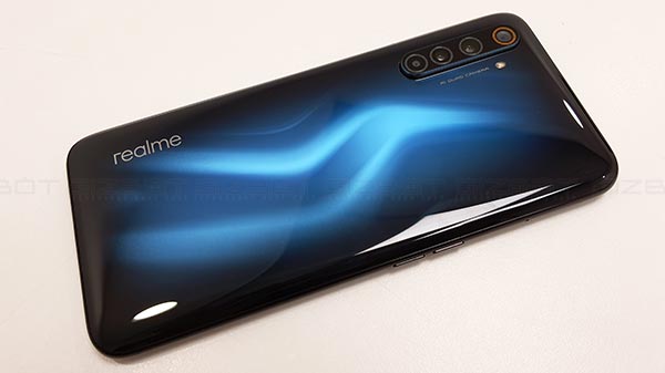 Good Battery Life Aided By 30W Fast Charging