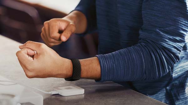 Fitbit Charge 4 Price, Availability