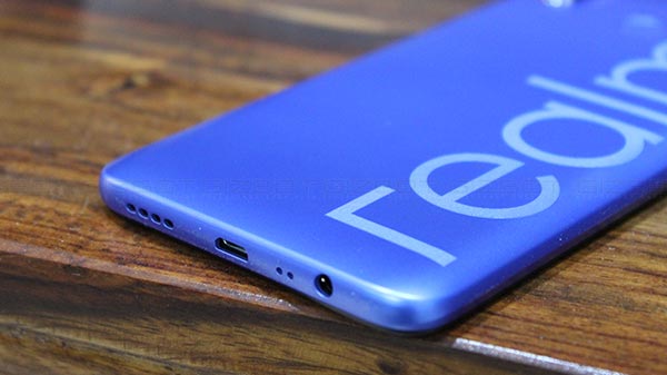 Dedicated MicroSD Card Slot But Dated USB 2.0 Charging Port