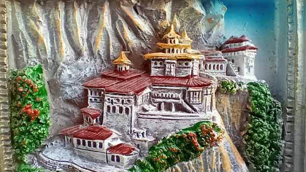 Does That 2MP Macro Sensor Make Any Difference?