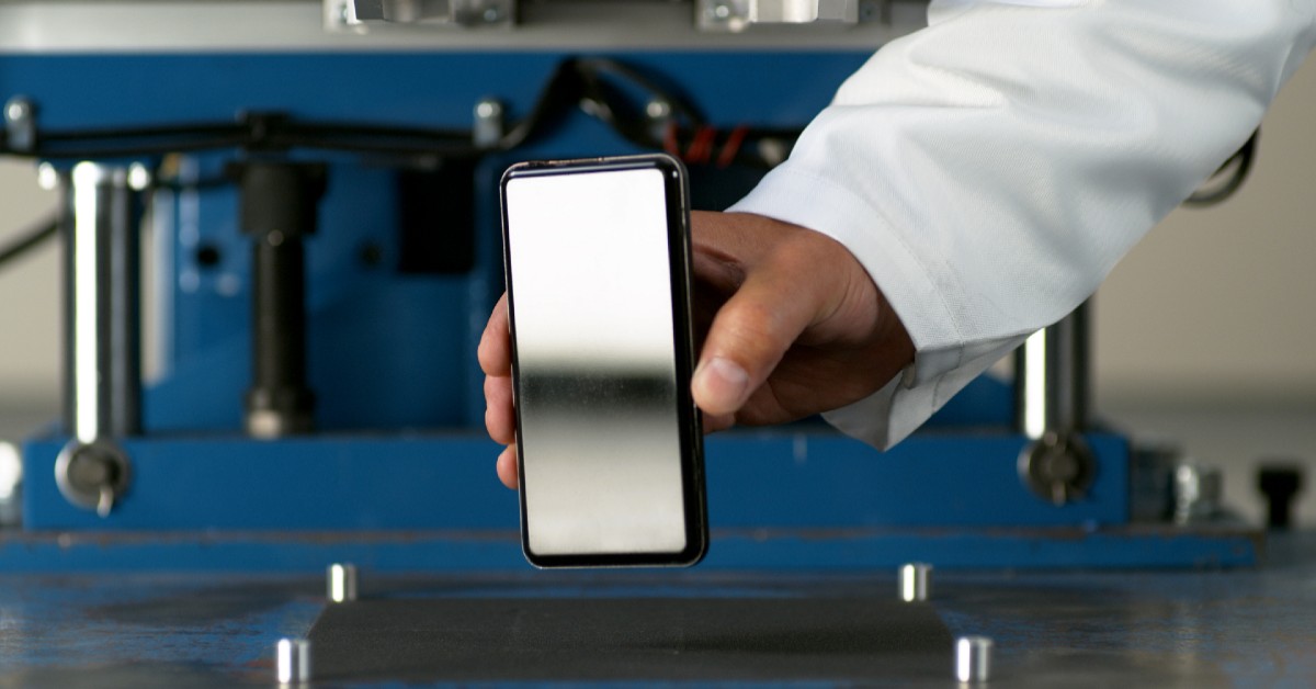 Corning Gorilla Glass Victus Announced: How’s It Better Than Gorilla Glass 6 - Gizbot News