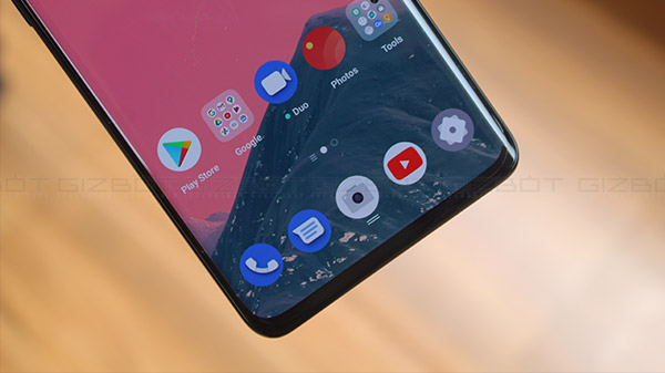 Hardware- Qualcomm Snapdragon 720G + 8GB RAM/128GB ROM