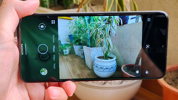 Camera- Quad-Lens Rear Setup, 8MP Selfie Camera