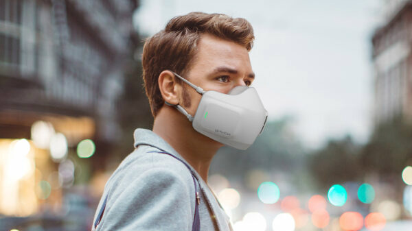 LG PuriCare Wearable Air Purifier