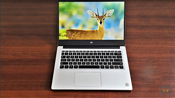 Vibrant 14-inch Full HD Anti-Glare Display 
