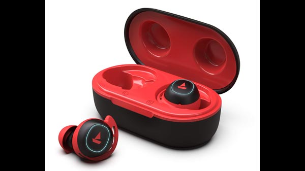 Boult Audio AirBass Combuds truly wireless earbuds
