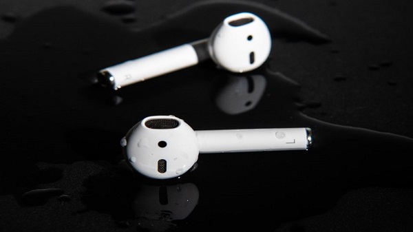 Meizu Buds truly wireless earbuds