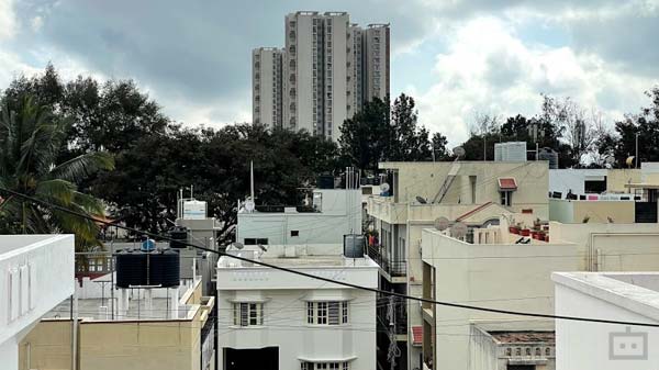 Apple iPhone 12 Pro Zoom/Telephoto Lens