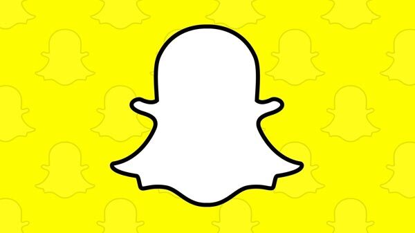 Snapchat Introduces TikTok-Like Feature Spotlight Snapchat Introduces TikTok-Like Feature Spotlight