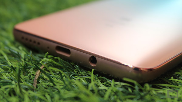 IP53 Rated Design, Stereo Speakers, 3.5mm Audio Jack & Big Battery IP53 Rated Design, Stereo Speakers, 3.5mm Audio Jack & Big Battery