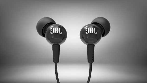 JBL C100SI In-Ear Deep Bass Headphones with Mic ( 86,493 ratings)