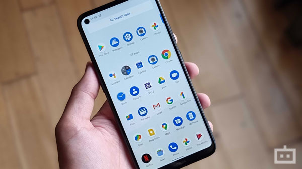 Stock Android 10 Software Experience