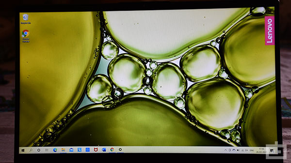 Lenovo IdeaPad Slim 5 Display Aspects 