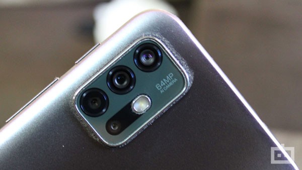 64MP Quad-Camera Unit 