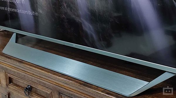 Beautifully Crafted Metal table Top Stand