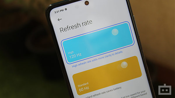 Poco X3 Pro Display- 120Hz IPS LCD Feels Fluid But Fails To Beat AMOLED Panels