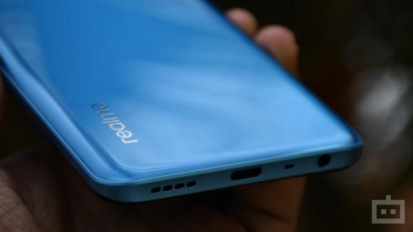 Realme 8 5G Design: Mellowed Down Design