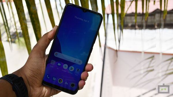 Realme C25: Calling And Networking