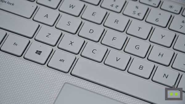 Dell XPS 13 9310 Keyboard And Trackpad: Pleasant Typing Experience