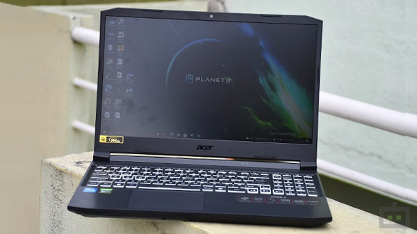 Acer Nitro 5 Design: Typical Looking Gaming Laptop