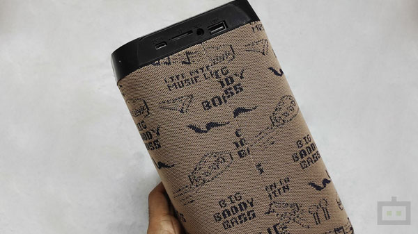 Ubon Bass Boy SP-64: Connectivity, Battery Performance