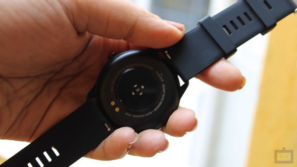 Maxima Max Pro X4: Sleek, Comfortable Design