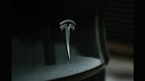 Elon Musk Explains Tesla Bot, The Next-Gen Humanoid Robot