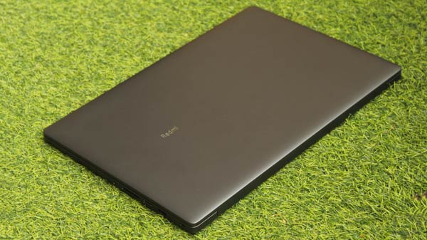 RedmiBook 15 Pro Design- Minimalistic & Subtle But Looks Somewhat Dull