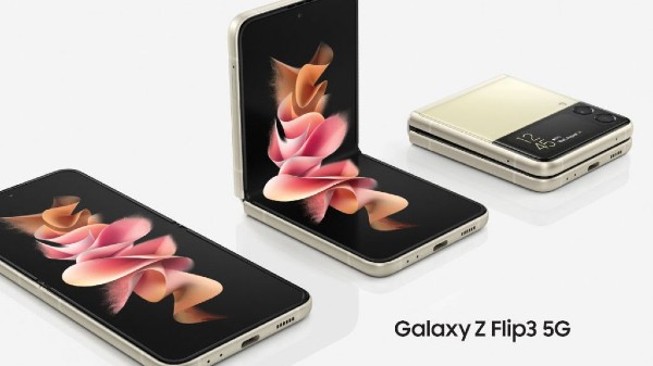Samsung Galaxy Z Flip3 Launched With IPX8 Rating Samsung Galaxy Z Flip3 Launched With IPX8 Rating