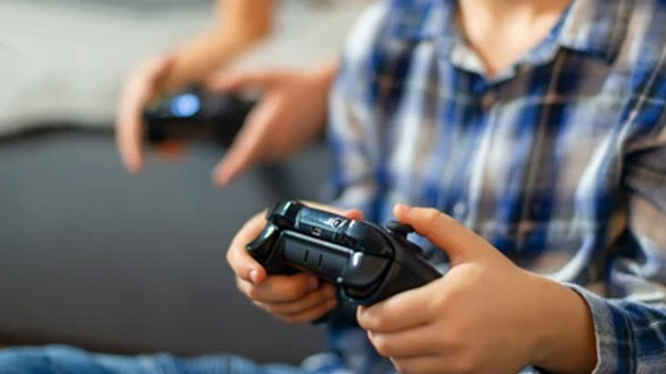 Helping Students Stay Close To Science