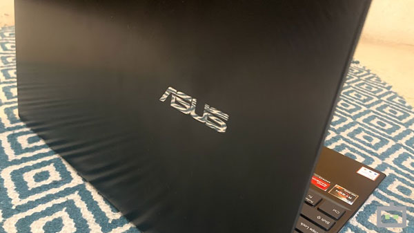 Asus ZenBook 13 OLED Design: Classy And Comfortable