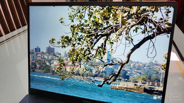 Realme Notebook Slim Display