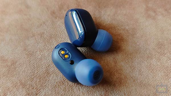 In-Canal Earbuds Offers Comfortable Fit