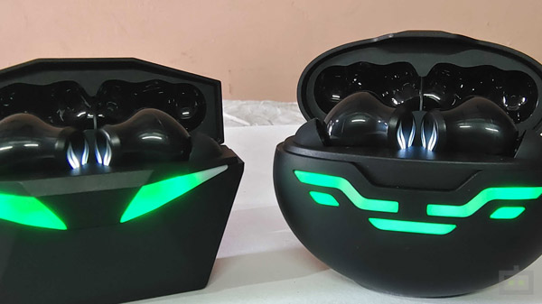 Truke BTG 1, BTG 2 Design: Only The Case Design Differs