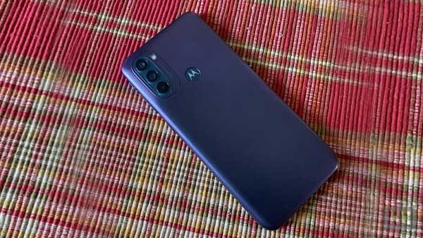 Moto G51 Vs Moto G31: Price Difference