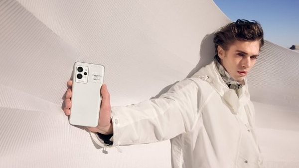 Realme GT 2 Pro Official Images Are Here With 50MP Dual Camera Setup