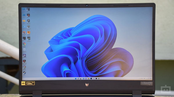 Acer Predator Helios 500 (2021) Display: Full-Specced 4K 120Hz Panel
