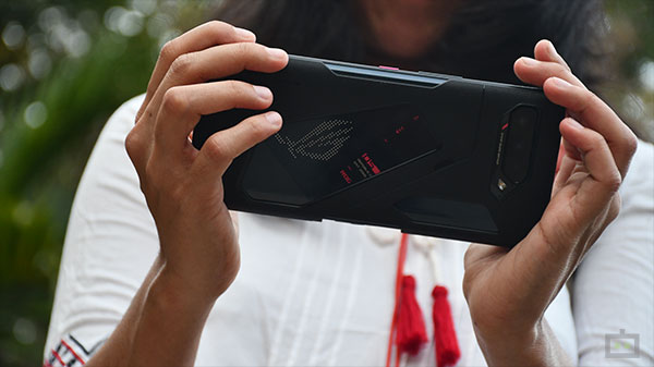 Asus ROG Phone 5s Design: Practical Yet Unique Looking Smartphone